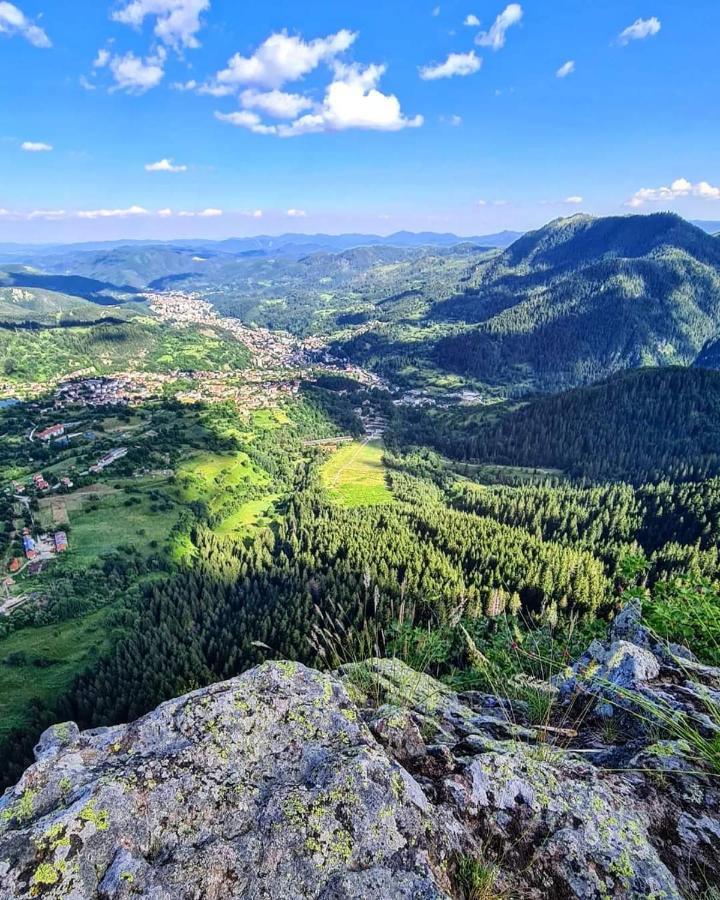 "Моето Любимо Място", Смолянски Езера - "My Favorite Place", Smolyan Lakes Esterno foto